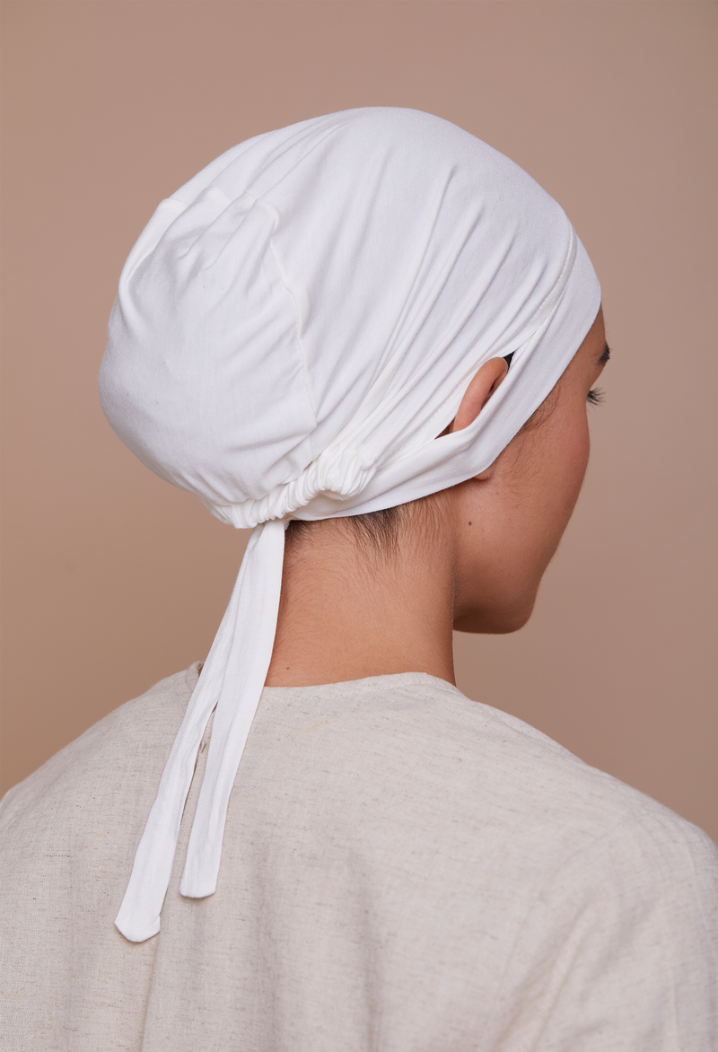 Ear-Slit Tie-Back Underscarf (Bamboo) Ivory